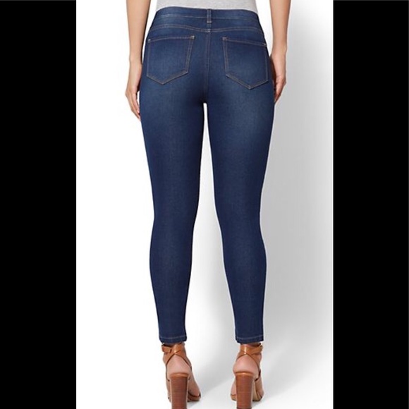 Soho Runway Jean Leggings - Picture 2 of 8